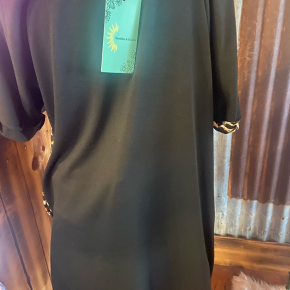 Leopard color block tshirt dress with pockets - Picture 2 of 2